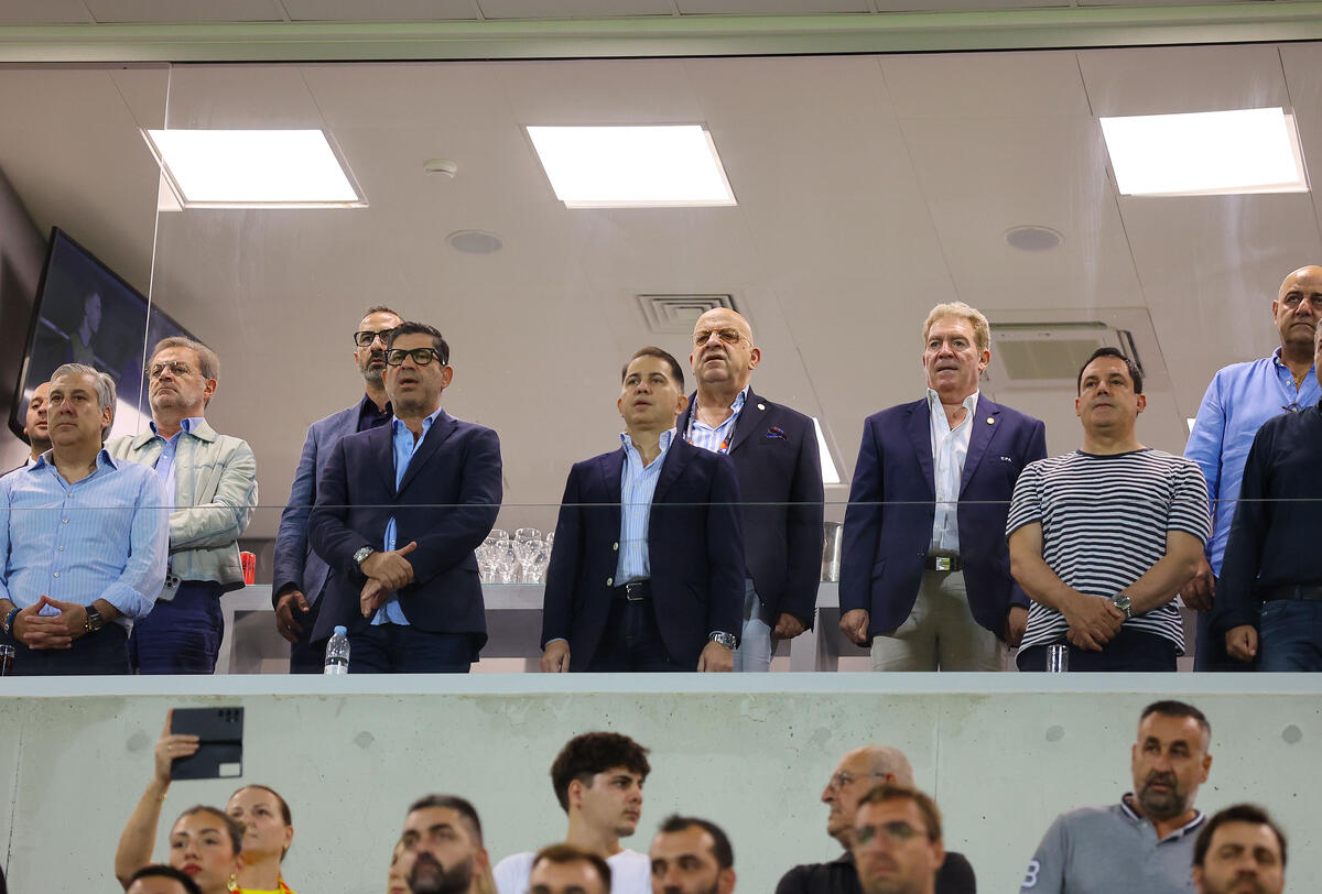 Μαζί με τον Κούμα στα επίσημα thumb