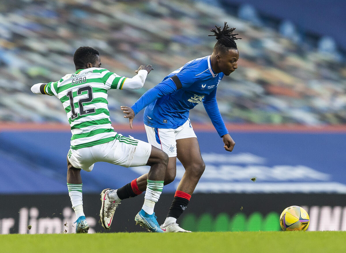 Η Ρέιντζερς νίκησε στο Old Firm, έκανε άλμα για τον τίτλο thumb