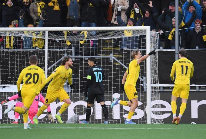 Σφραγίζονται τα ημιτελικά του Europa League - Ματιές στη Ρώμη ο Ολυμπιακός thumb