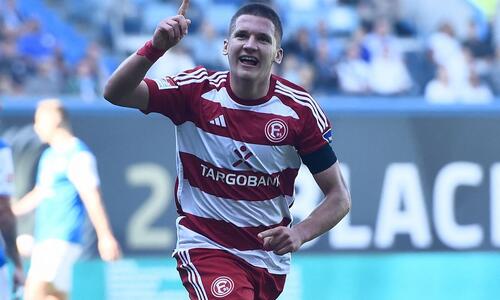 Η απόλυτη μάχη για την άνοδο στην Bundesliga είναι ελληνική υπόθεση thumb