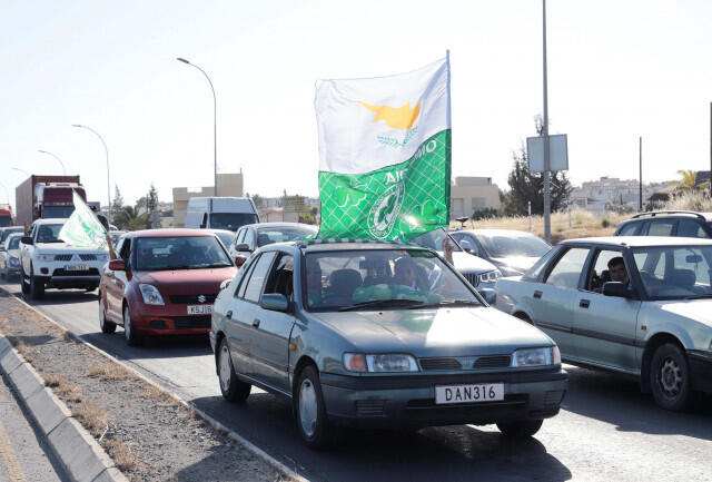 Γέμισαν τους δρόμους οι οπαδοί της Ομόνοιας (pics) thumb