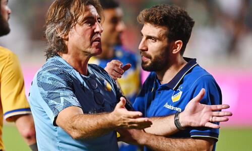 Αυτός είναι ο αντικαταστάτης του Μαρκίνιος!  thumb