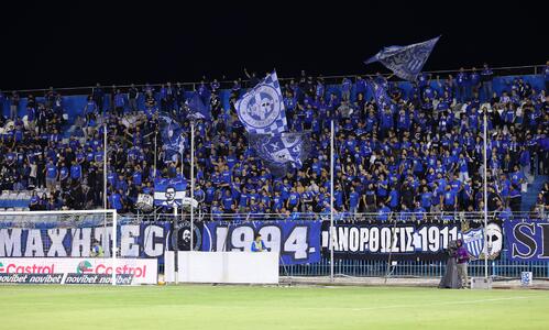 Ανόρθωση: «Σε λύπες και χαρές πάντα δίπλα της...» (ΒΙΝΤΕΟ) thumb