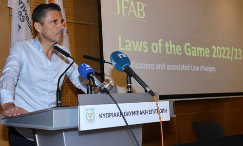 «Ξέρω περιστατικά με παράγοντες να περιμένουν τους ρεφ στα πάρκινγκ» thumb