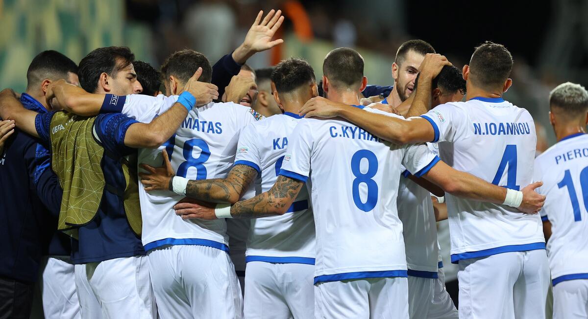 Κύπρος - Ελλάδα 1-0: Στο κόλπο για παραμονή με Τιμούρ και με Τζιωνή! thumb