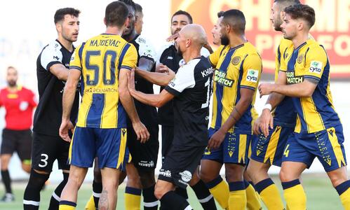 Τέσσερα γκολ, ανατροπή, δοκάρι, VAR, και τελικά ισοπαλία  thumb
