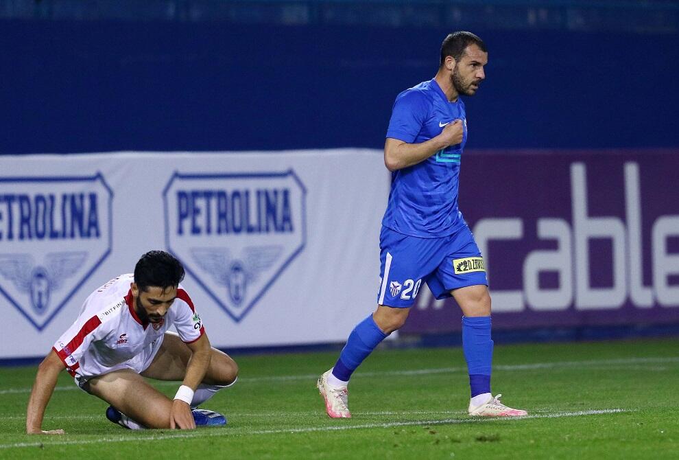 Μίχα σερβίρει, Καλτσάς εκτελεί για το 2-0 (vid) thumb