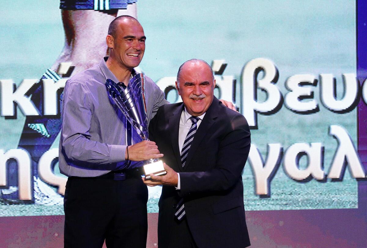 Η ηγεσία του ΚΟΑ στις βραβεύσεις της ΚΟΠ thumb