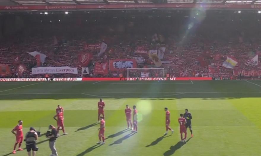 Τόσο μαγικό «You 'll never walk alone» που... χάζεψε μέχρι και ο Σαλάχ! thumb