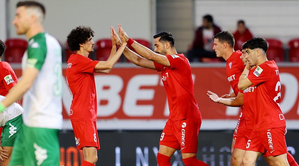 ΑΕΖ - Σαλαμίνα 0-3: Του VAR, του πέναλτι και της κόκκινης! thumb