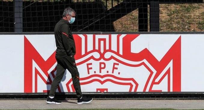 Σάντος: «Ρούχα και τσιγάρα για ένα μήνα, πάμε να το πάρουμε!» thumb