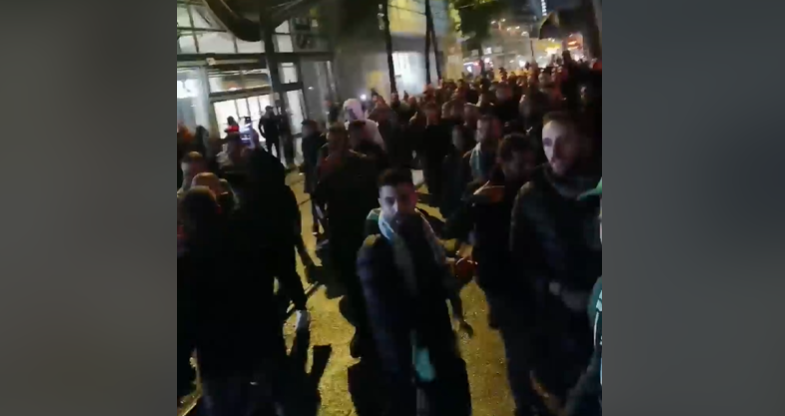 Έκλεισαν τη βραδιά με μοναδικό show οι Ομονοιάτες στο Μάντσεστερ! (Βίντεο ST) thumb