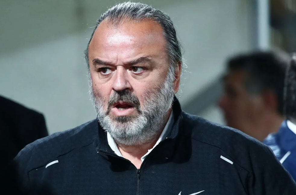 ΑΕΚ: Στα Σπάτα ο Ηλιόπουλος, τρίωρη συνάντηση με Αλμέιδα και Ριμπάλτα thumb