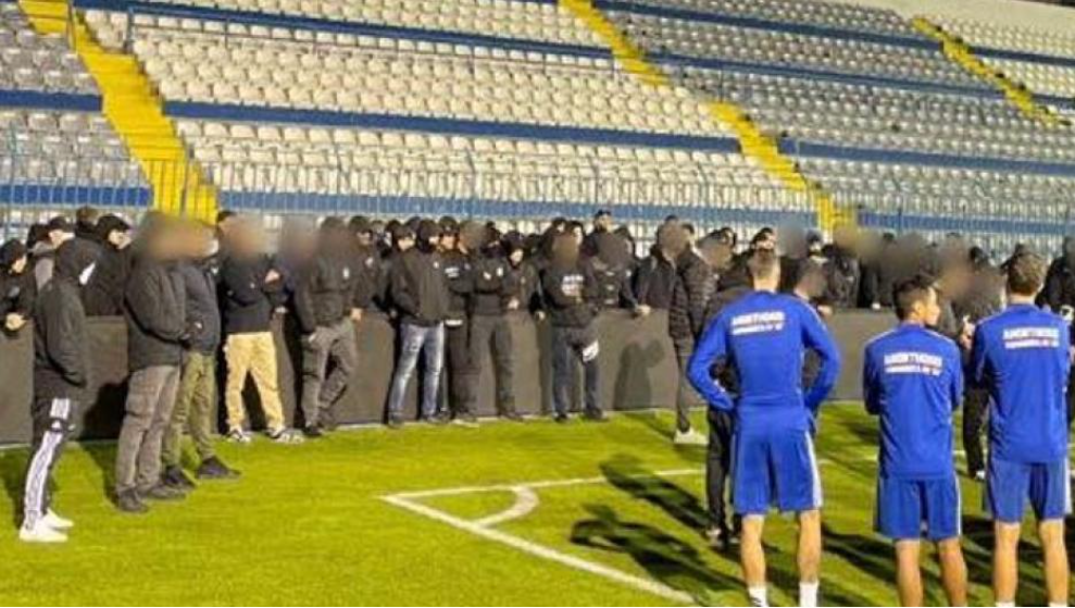 Ανακοίνωση οργανωμένων: «Άλλοι εξαφανίζονται στις δύσκολες στιγμές» thumb