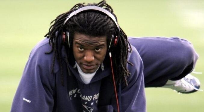 Σοκ: Συνελήφθη πρώην παίκτης του NFL για τη δολοφονία της μητέρας του thumb