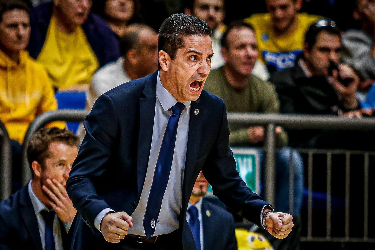 Ανακοινώθηκε και επίσημα από τον Ερυθρό Αστέρα με διετές συμβόλαιο thumb