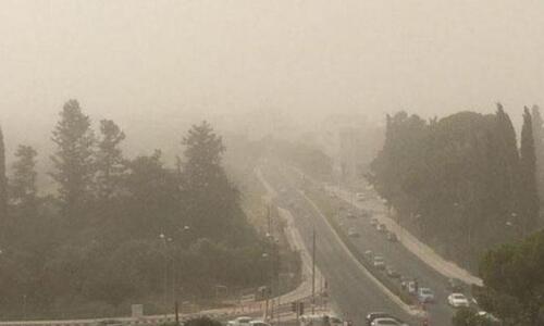 Πνίγηκε στη σκόνη η Κύπρος - κίνδυνος για αναβολή αγώνων thumb