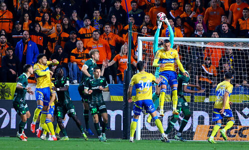 ΤΕΛΙΚΟ: ΑΠΟΕΛ - Ομόνοια 2-1 thumb