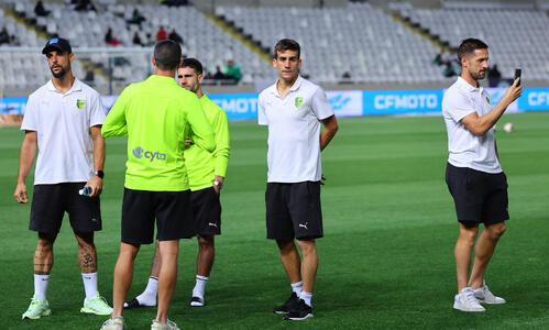 Τρεις αλλαγές από Μπεργκ thumb