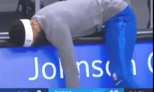 Ο Γιάννης πήρε έναν... υπνάκο, την ώρα που οι Μπακς διαλύουν τους Πέισερς (vid) thumb
