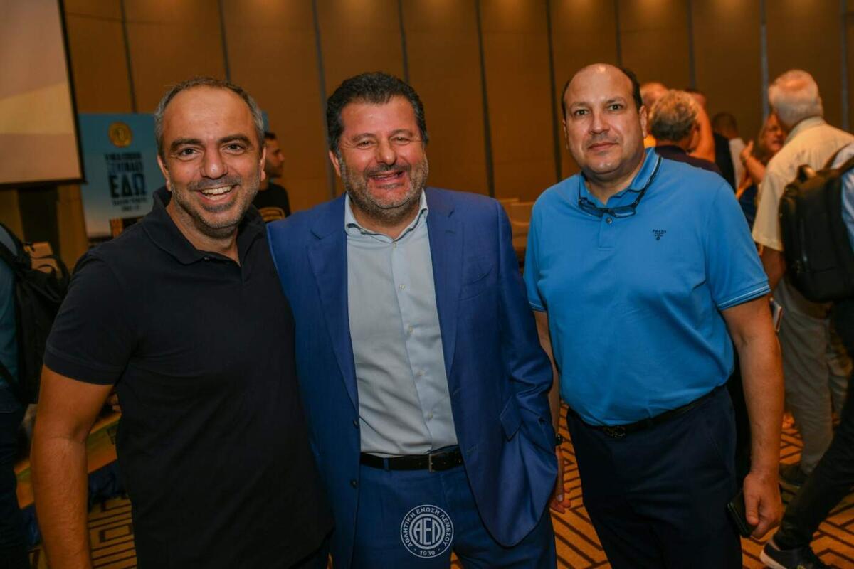 Ξεκάθαρη απάντηση για Σοφοκλεόυς: «Όσο είμαι εδώ...» thumb