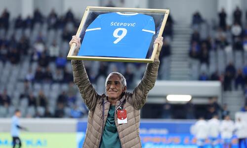 Τιμήθηκε εν μέσω αποθέωσης ο Στσέποβιτς! (pics) thumb
