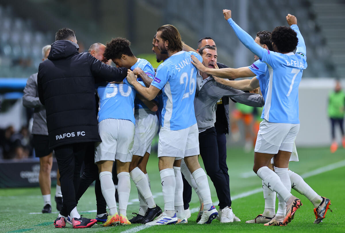 Πάφος FC – Τσέλιε 2-0: Ιστορική νίκη-πρόκριση και φουλ για… οκτάδα!  thumb