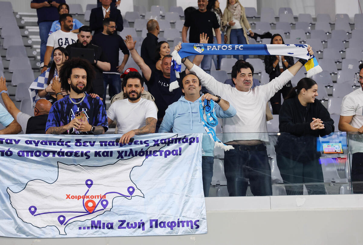 Έστειλε μήνυμα η Πάφος FC ενόψει τελικού: «Ας βάψουμε τις εξέδρες στο χρώμα μας» thumb