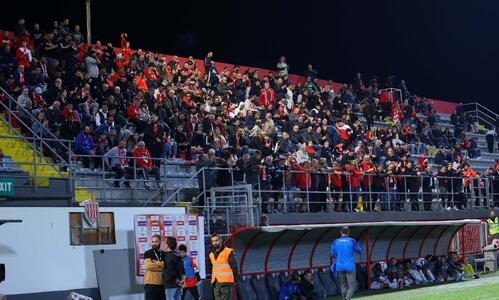 «Η Νέα Σαλαμίνα πέρσι κλήθηκε να πληρώσει 55 χιλιάδες ευρώ σε πρόστιμα» thumb