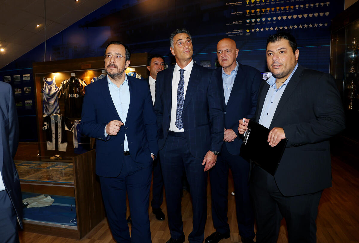 Η επετειακή εκδήλωση της Ανόρθωσης παρουσία ΠτΔ και όχι μόνο (ΦΩΤΟΣ) thumb