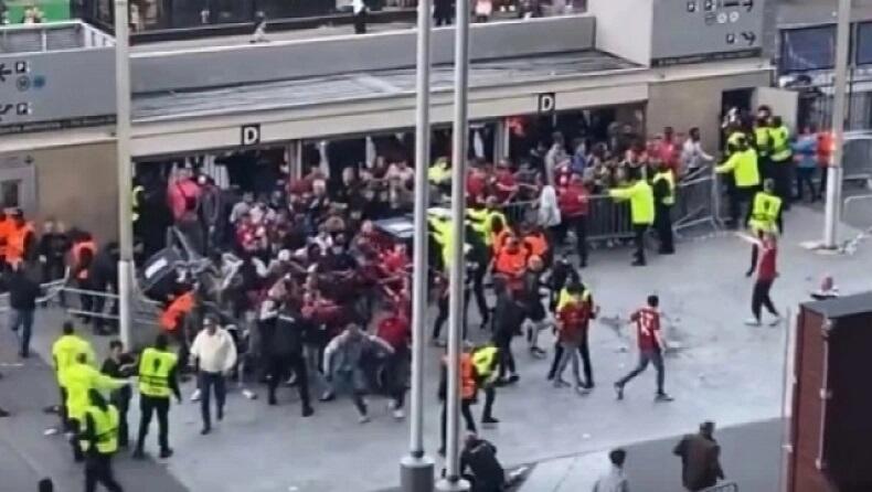 Παραδέχτηκε το φιάσκο ο επικεφαλής της αστυνομίας του Παρισιού: «Ήταν μια αποτυχία» thumb