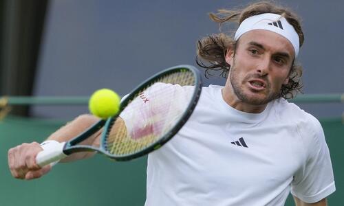 Με το δεξί στο Wimbledon ο Τσιτσιπάς  thumb