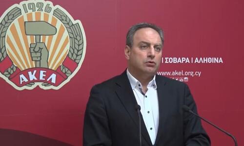 «Τα αδιέξοδα δεν επιλύονται με εγκεφαλικές κινήσεις, όπως η κάρτα φιλάθλου» thumb