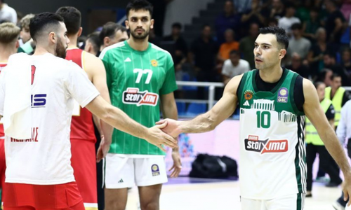 Ο Σλούκας απέφυγε τον Ουόκαπ στις χειραψίες (Βίντεο) thumb