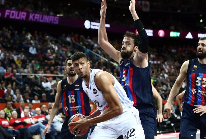 Marca: «Ο Ταβάρες είχε συμφωνήσει με τη Μπαρτσελόνα» thumb