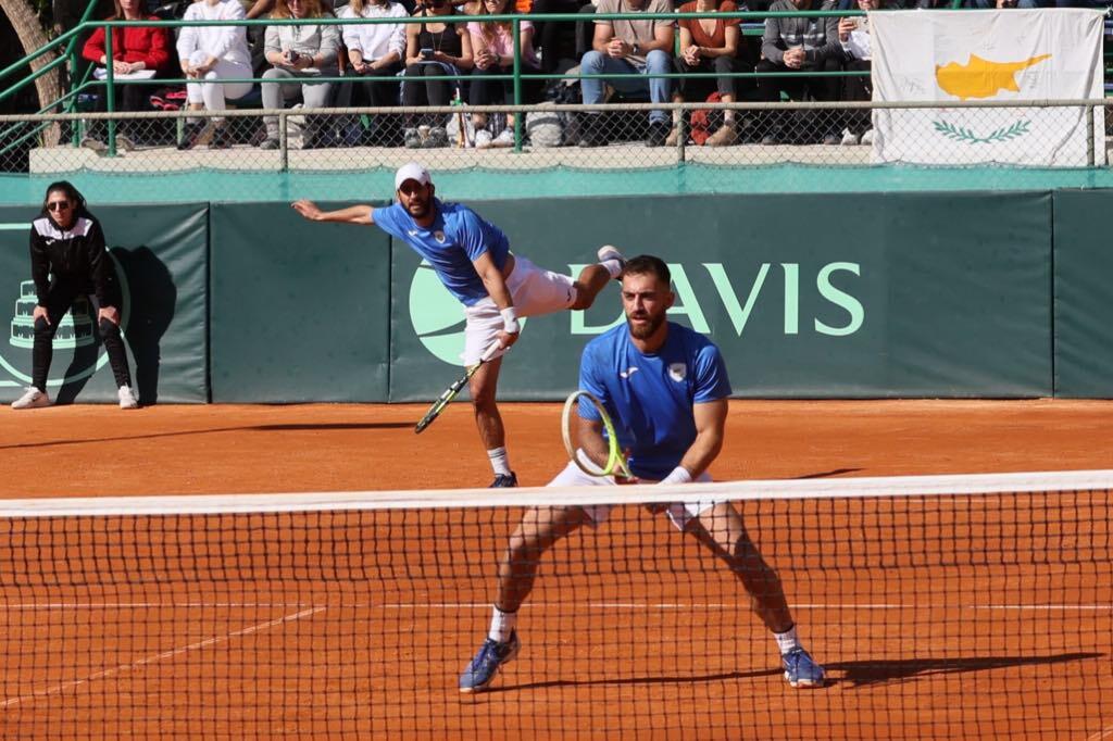 Davis Cup: Πρωτοφανής θρίαμβος, απίστευτη εμφάνιση και πρόκριση για την Κύπρο! thumb