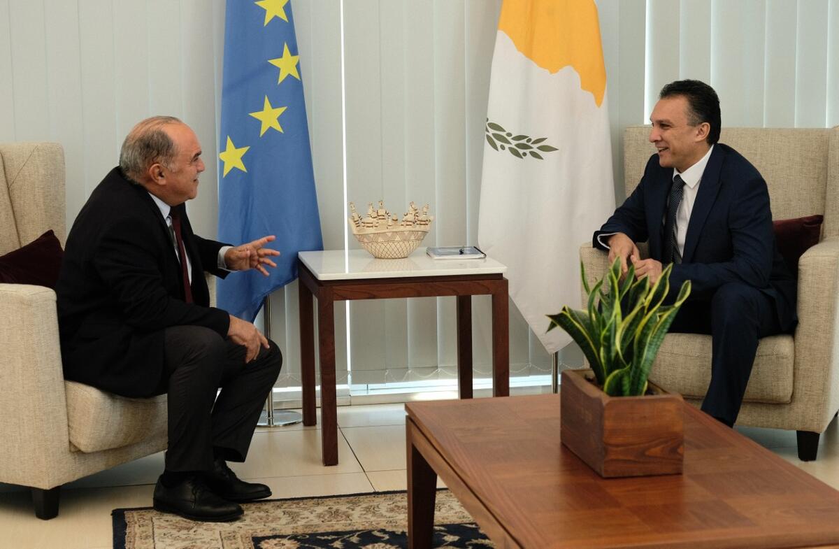 Συνάντηση Μιχαηλίδη με τον Υπουργό Άμυνας thumb