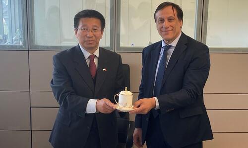 ΚΟΠΑ: Συνάντηση με Πρέσβη Liu Yantao ενόψει Πανεπιστημιάδας thumb