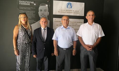 Στα εγκαίνια της αίθουσας «Παναγιώτης Γιαννιός» στο Στρατόπεδο «Στέλιος Μαυρομάτης» η ηγεσία του ΚΟΑ thumb