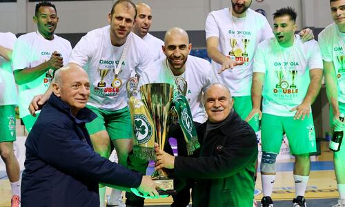 Από τον Πρόεδρο του ΚΟΑ η απονομή του τίτλου στην πετόσφαιρα thumb
