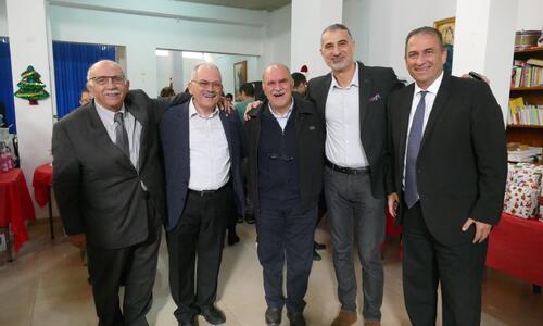 Σε Χριστουγεννιάτικο φιλανθρωπικό παζαράκι ο Πρόεδρος του ΚΟΑ thumb