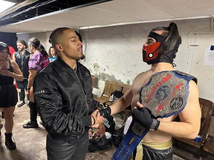 Στη Κύπρο για μαθήματα pro-wrestling ο Ninja thumb