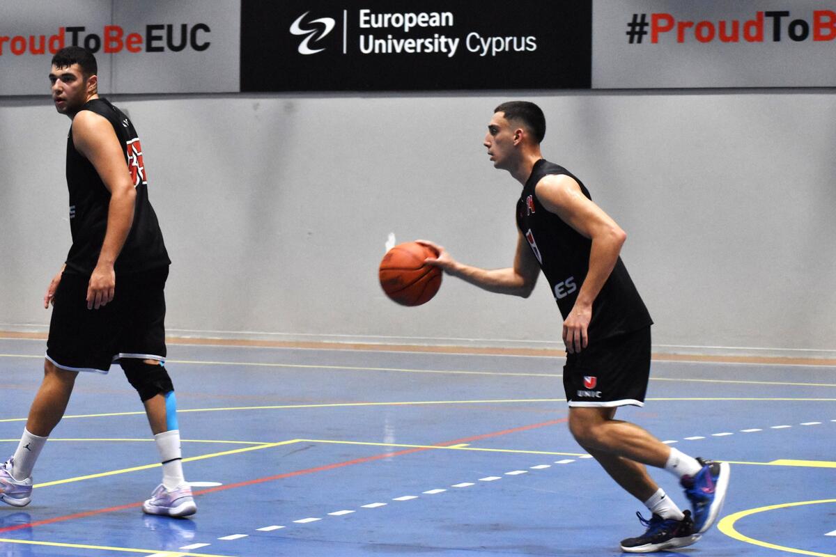 Μπάσκετ Ανδρών: Επίδειξη δύναμης από το Πανεπιστήμιο Λευκωσίας thumb