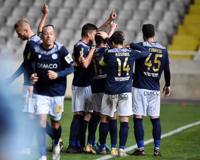 ΑΠΟΕΛ-ΕΝΠ 0-2: Κέρδισε ανάσανε… και τον βάζει σε περιπέτειες  thumb