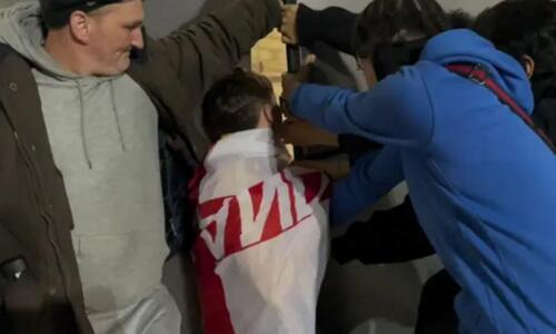 Τύπος παρουσίασε σε βίντεο πώς μπήκε χωρίς εισιτήριο στο «Γουέμπλεϊ» thumb
