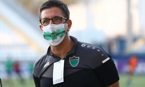«Είναι σαν να ξεσπά πυρκαγιά και ο εμπρηστής είναι αρχηγός της πυροσβεστικής» thumb