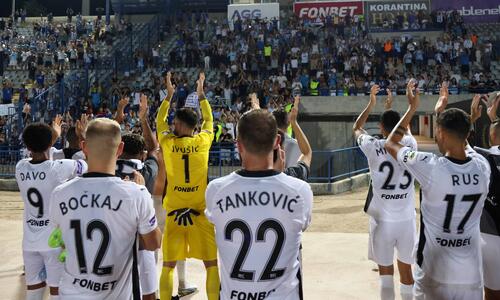Για το πρώτο διπλό και το -1 από την κορυφή thumb