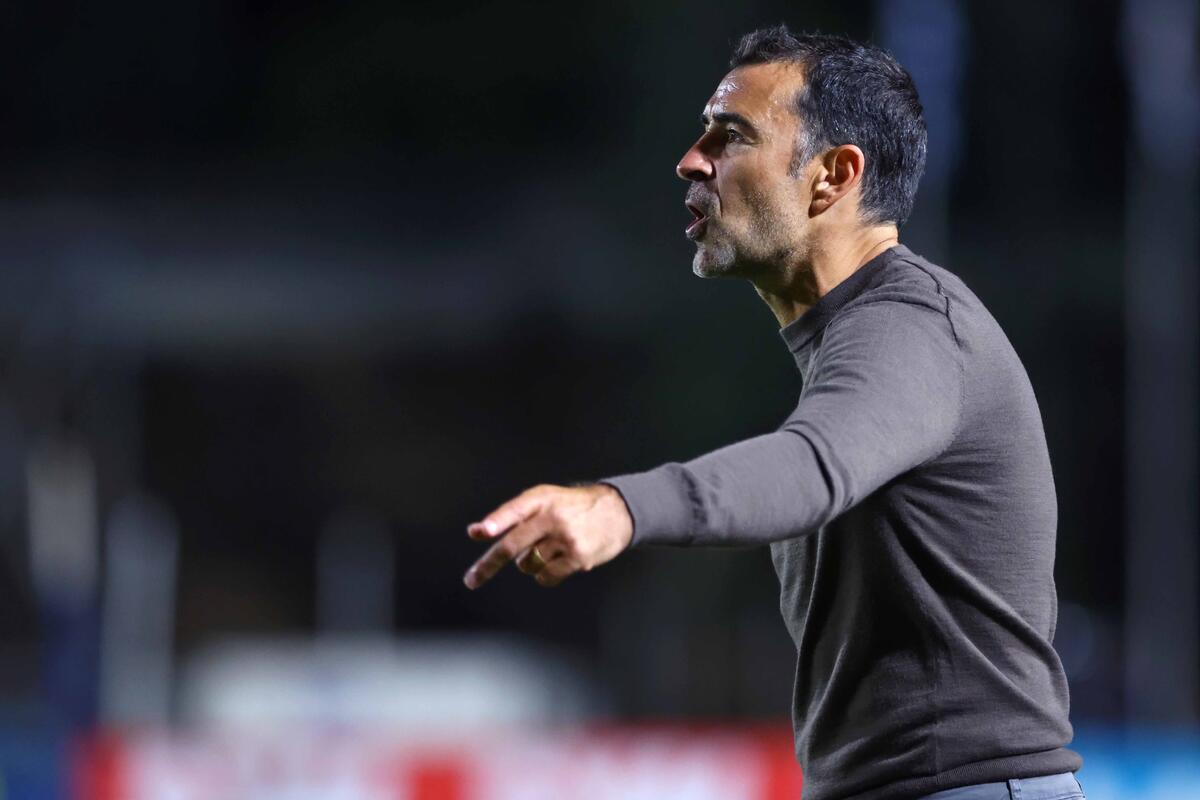 Καρσέδο: «Σήμερα δεν δούλεψε τίποτα» - Τι είπε για τραυματίες και ΑΠΟΕΛ thumb