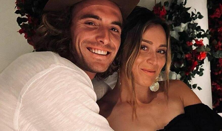 Μπαντόσα αλά... Παπαρίζου για Τσιτσιπά: «My number one» thumb