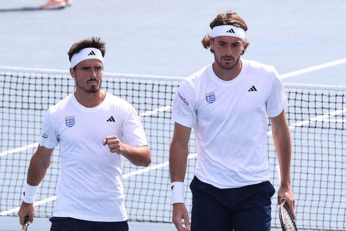 Roland Garros:  Νίκη με ανατροπή και πρόκριση για τα αδέρφια Τσιτσιπά thumb